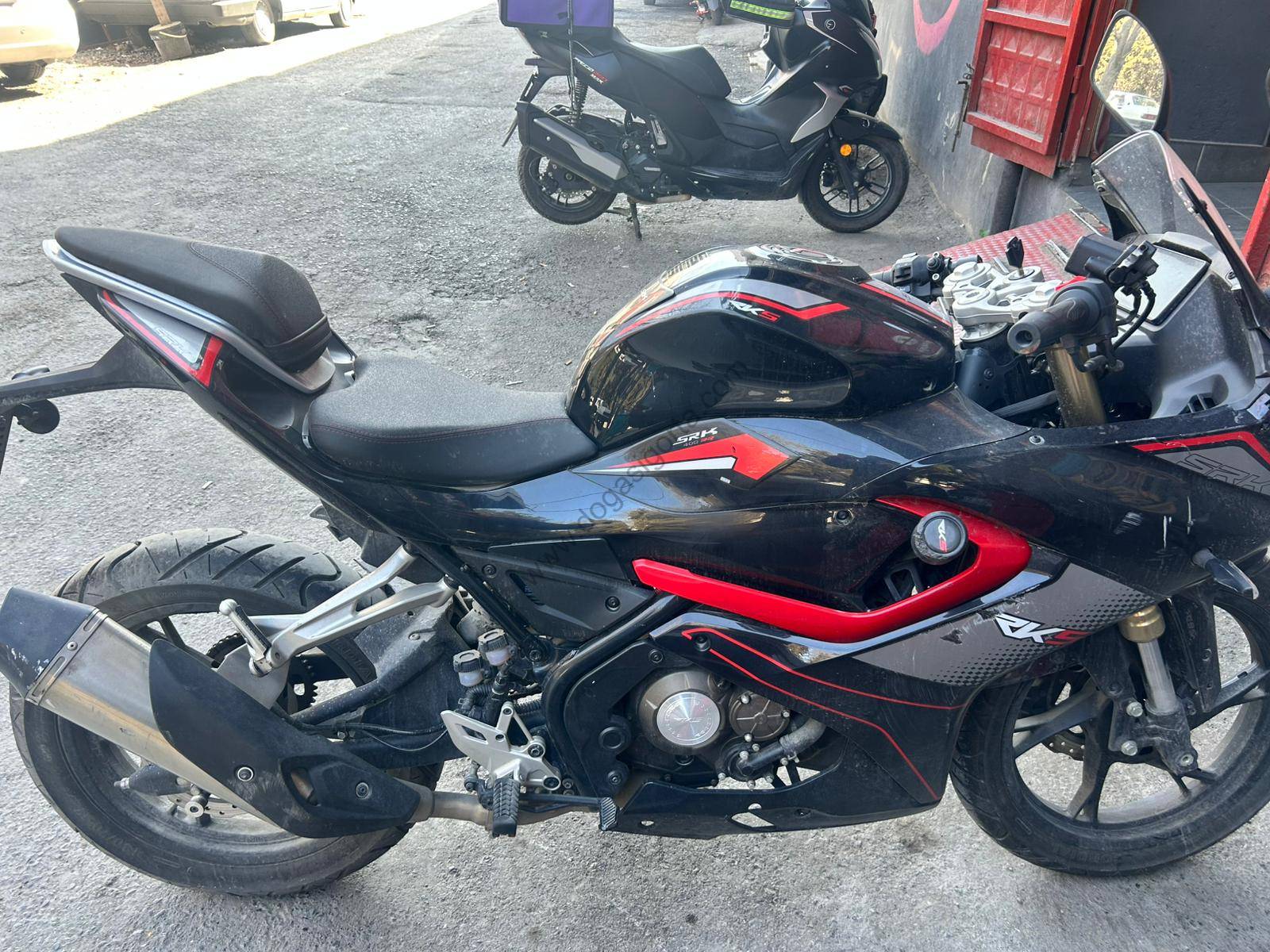 MOTORSIKLET