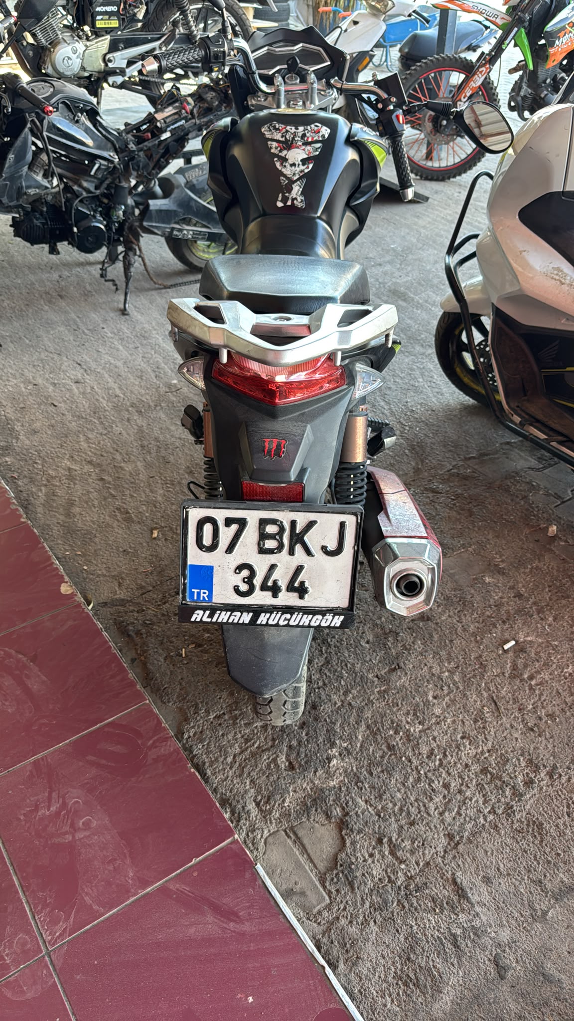 MOTORSIKLET